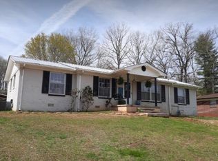 100 Forest Dr, McMinnville, TN 37110