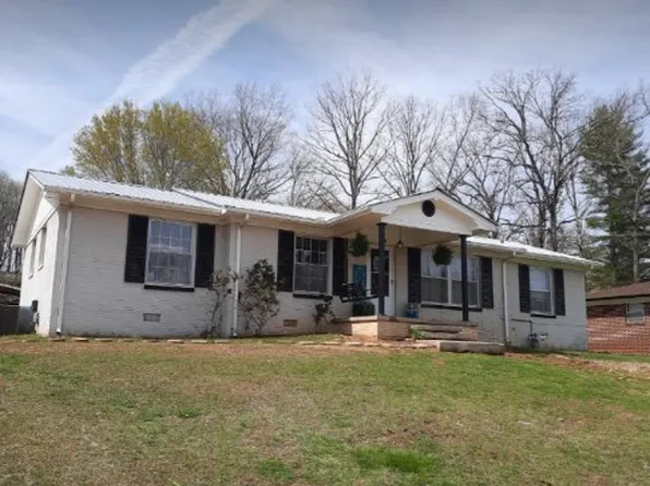 100 Forest Dr, McMinnville, TN 37110