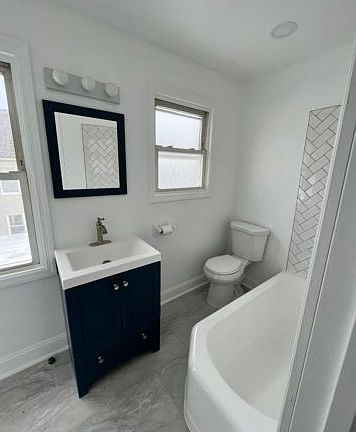 4th image of 120 Highland Ave #3