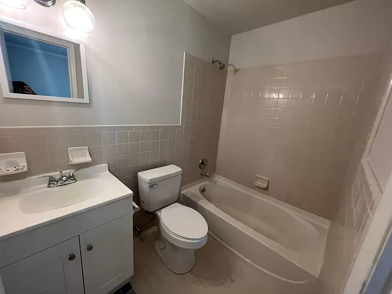 1524 Mosstree Rd #B — Photo 6