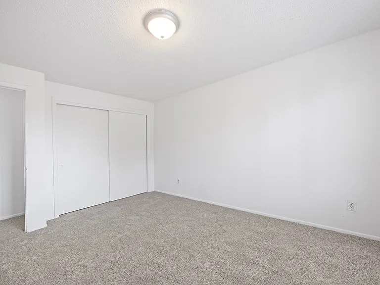 18 Ash Ct — Photo 5
