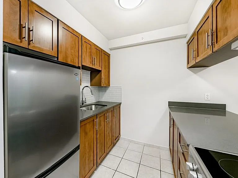 155 E 19th St #104 — Photo 16