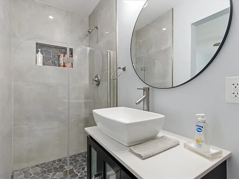 1009 Chester Dr — Photo 18