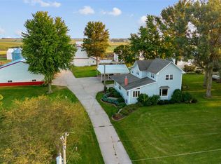1289 480th St SW, Wellman, IA 52356