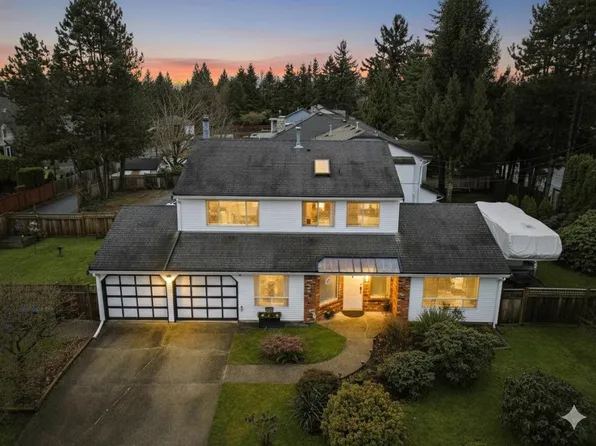 15618 93rd Ave, Surrey, BC V4N 3B2