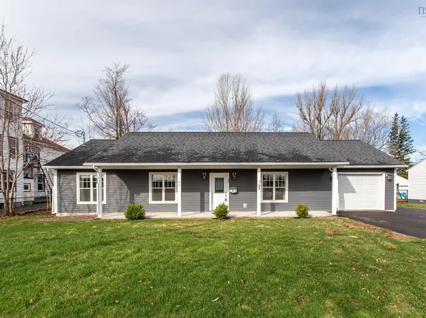 25 Gates Ave, Middleton, NS B0S 1P0