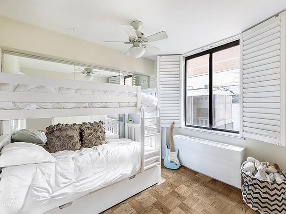 3rd image of 311 E 38th St APT 3F