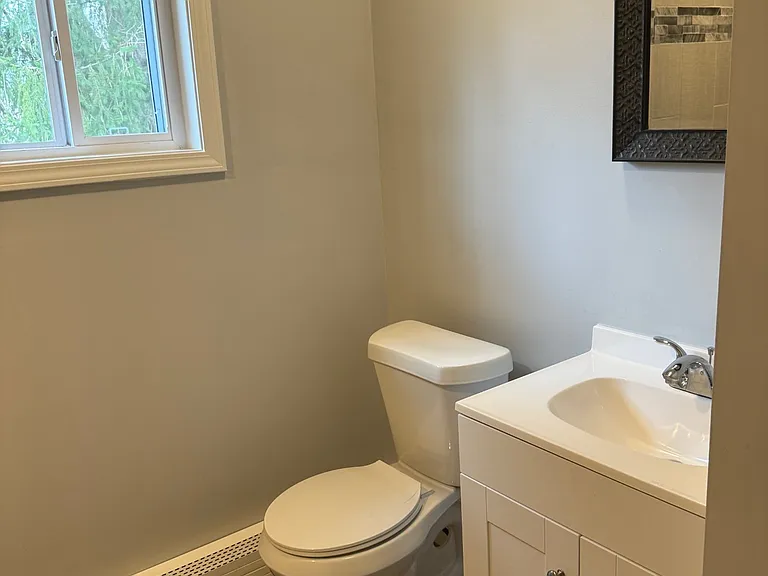 140 N 10th St #2 — Photo 8