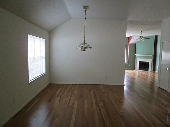 4th image of 22813 Willhanna Dr