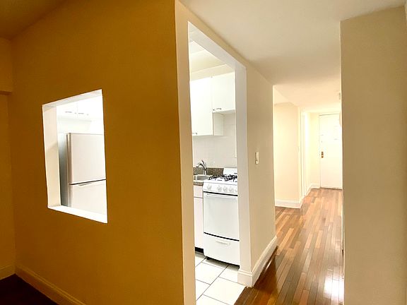 5th image of 429 E 83rd St APT Bd