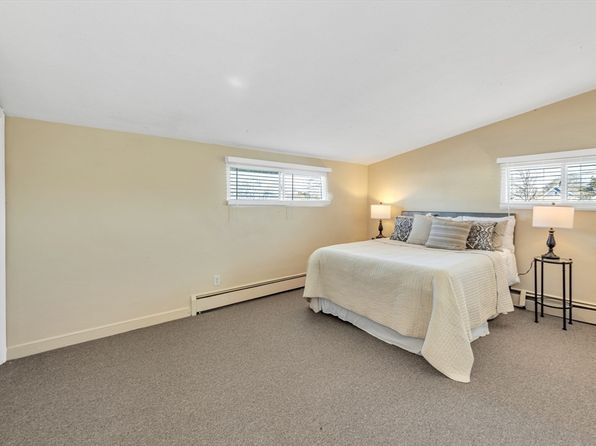 boston-massachusetts-59128928 picture