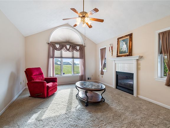 3rd image of 5156 Cedar Hills Blvd