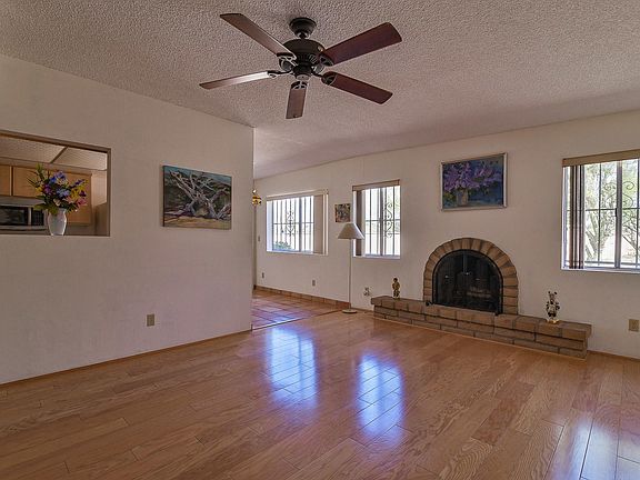 3rd image of 7201 N Casablanca Dr