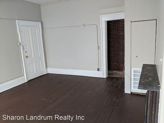 2nd image of 2130 Portland Ave #2