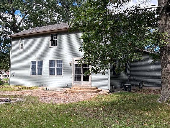 3rd image of 4881 Townsend Ct
