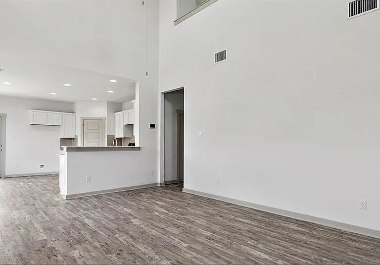 128 New Hampton Way — Photo 5