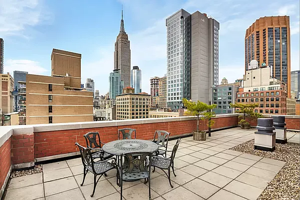 Sold by Douglas Elliman | media 17