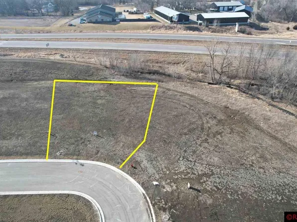 1022 Bitterend Cir, Mankato, MN 56001