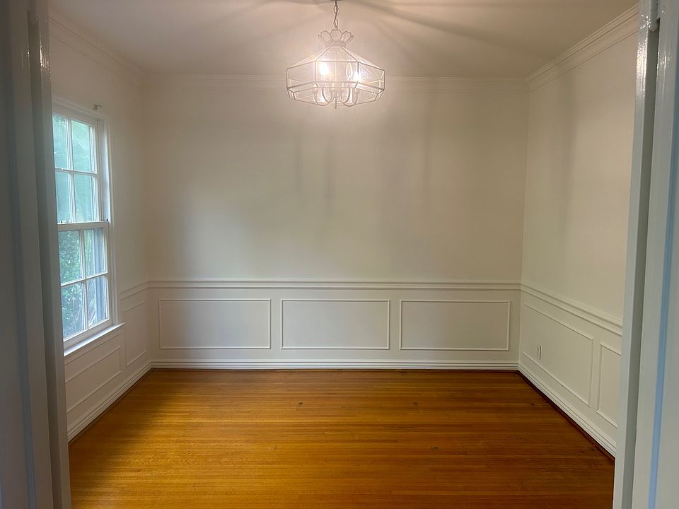 Dining Room, may used as den or study