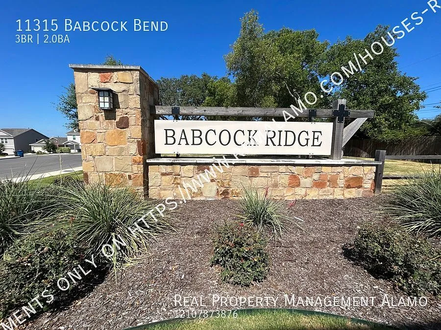 *Coming Soon* Spacious & Energy-Efficient Home With Beautiful Backyard Deck Near Utsa! — Photo 3
