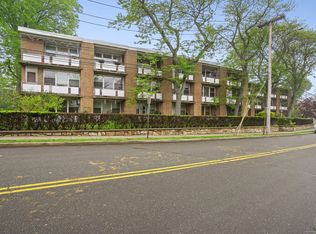 15 Ellsworth St APT 22, Bridgeport, CT 06605