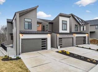 9326 Freedom St, Lenexa, KS 66227