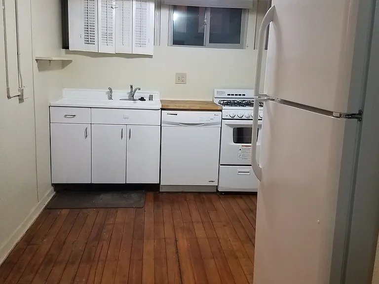 2302 E Martin Luther King Blvd — Photo 3