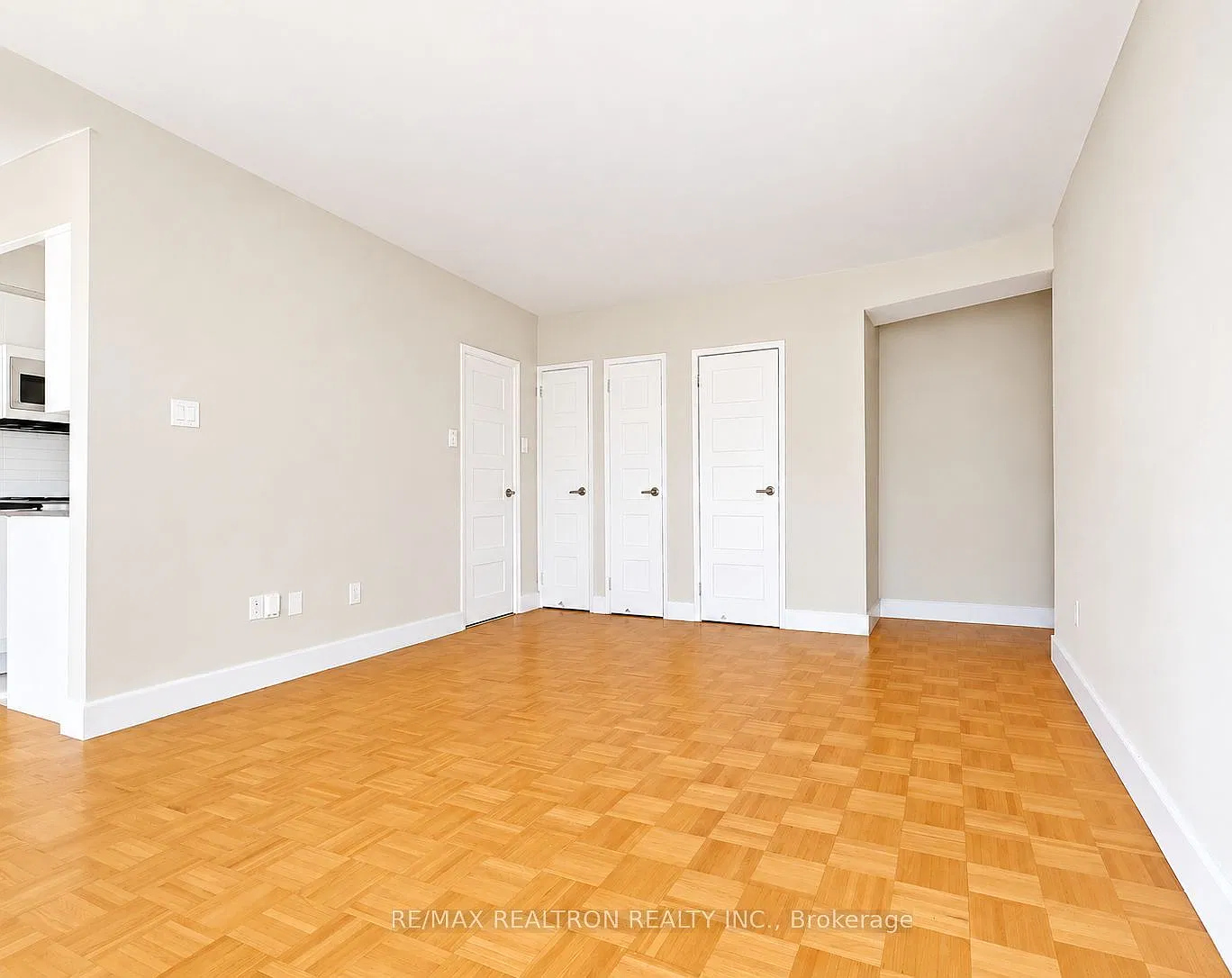 55 Isabella St — Photo 3