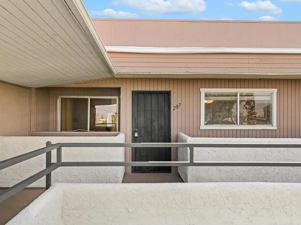 420 N Villa Ct Unit 207, Palm Springs, CA 92262