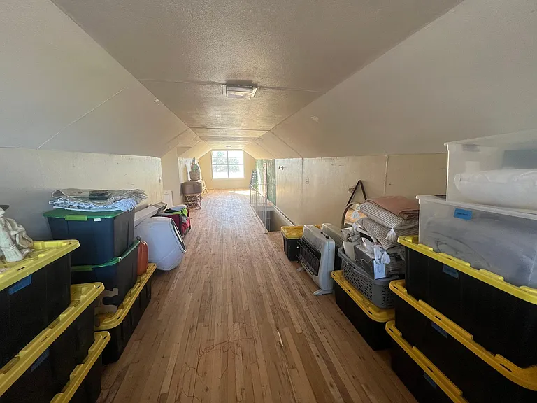 884 FM 3329 — Photo 27