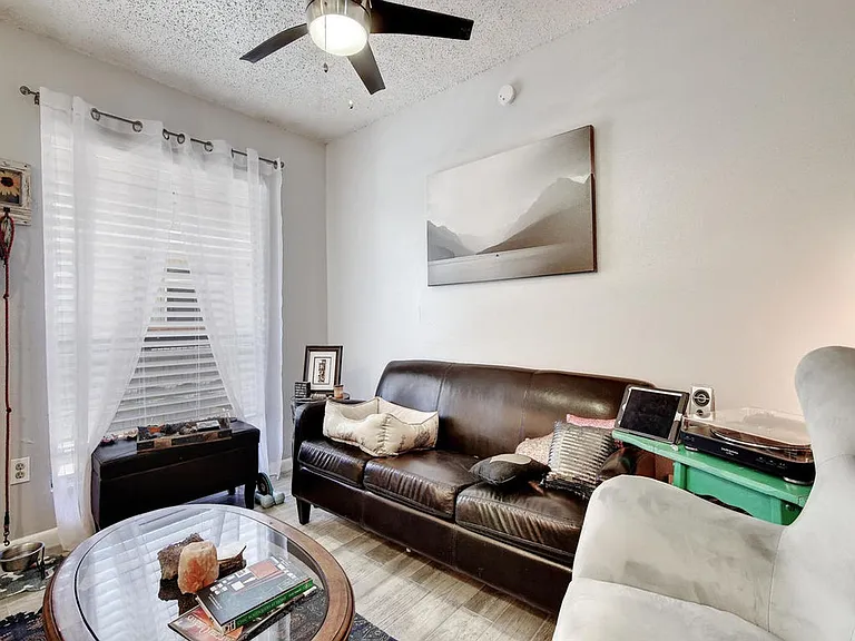 5012 Duval St — Photo 16