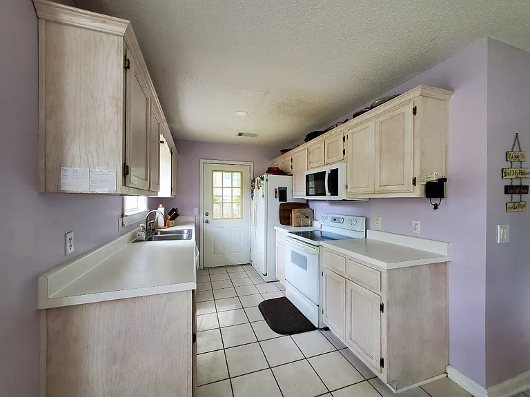 519 Bowie Dr — Photo 5