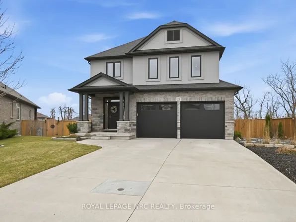 29 Hopkins St, Thorold, ON L2V 0E9