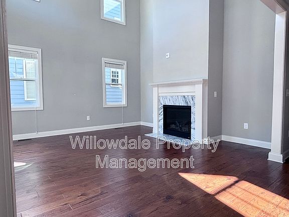 5th image of 1863 Lake Glen Dr