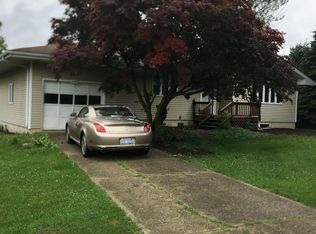 2390 E Lake Lansing Rd, East Lansing, MI 48823