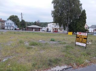 251 Main St, Dupont, PA 18641