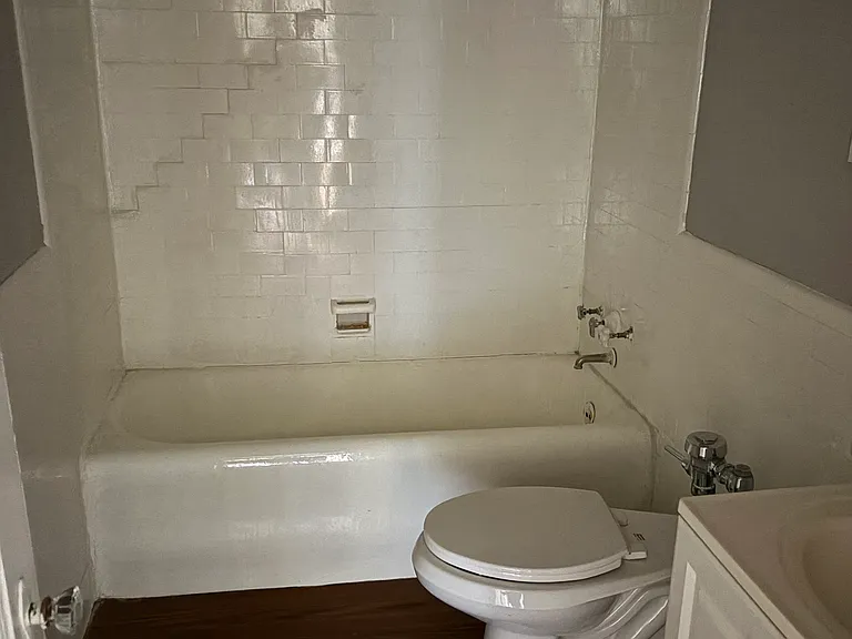 2209A Main St #B13 — Photo 6