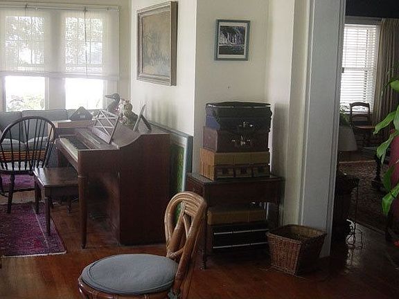 5th image of 3038 McGregor Blvd