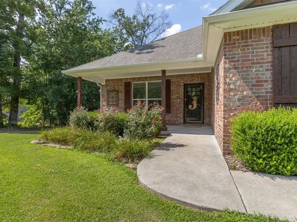 1 Embleton Dr, Bella Vista, AR 72714
