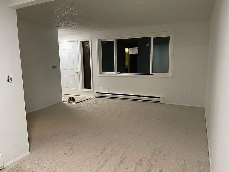 10804 SE 173rd St #3 — Photo 3