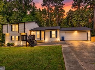 1173 Mill Ridge Dr, Lawrenceville, GA 30046