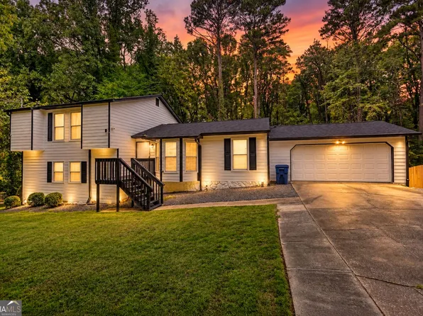 1173 Mill Ridge Dr, Lawrenceville, GA 30046