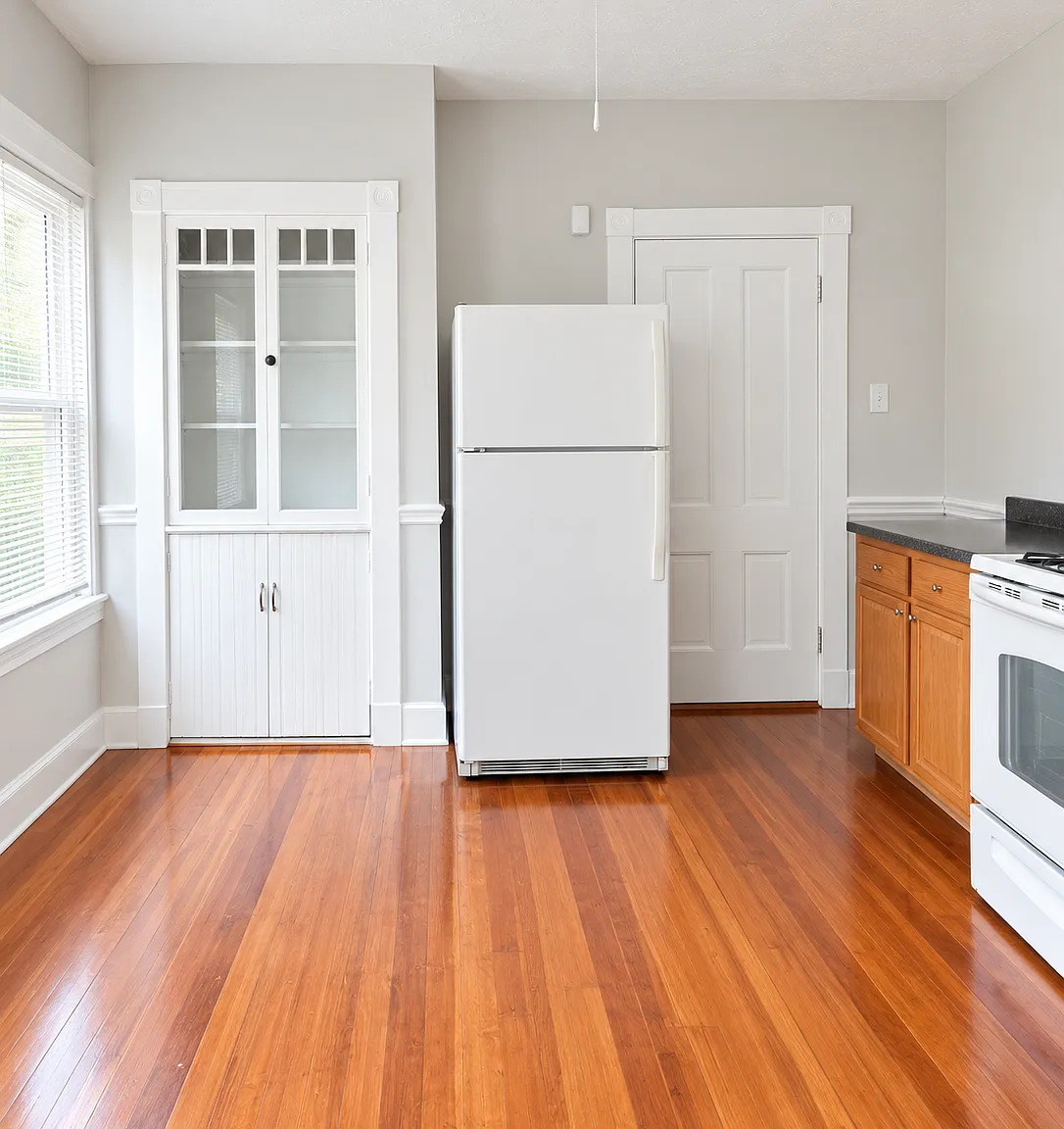 1 bed, 850 sqft, $1,975 — Photo 4