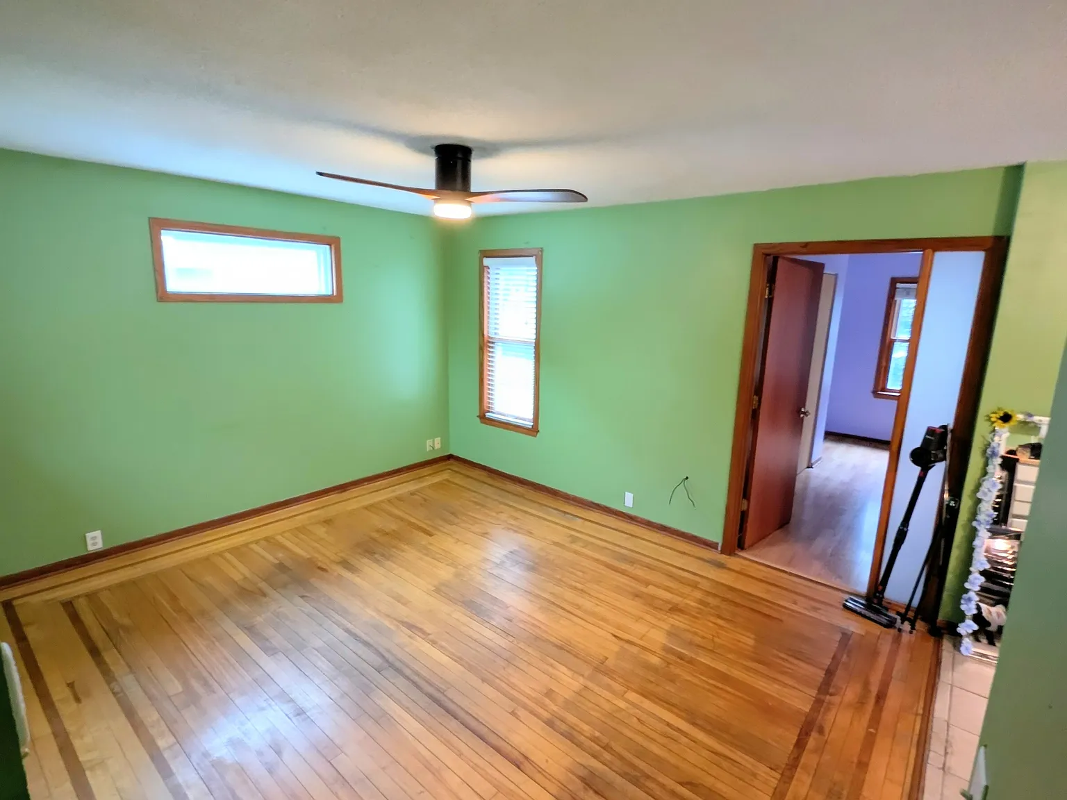 735 Madison St NE — Photo 4
