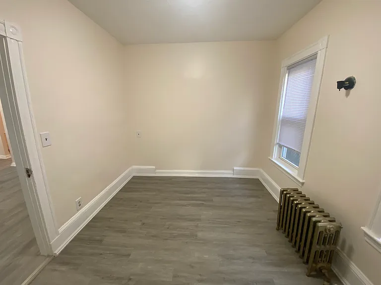 33 Everett Ave #1 — Photo 15