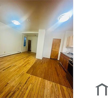 1st image of 10612 157th St #1