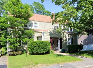 29-31 Rockrimmon Rd, Worcester, MA 01602