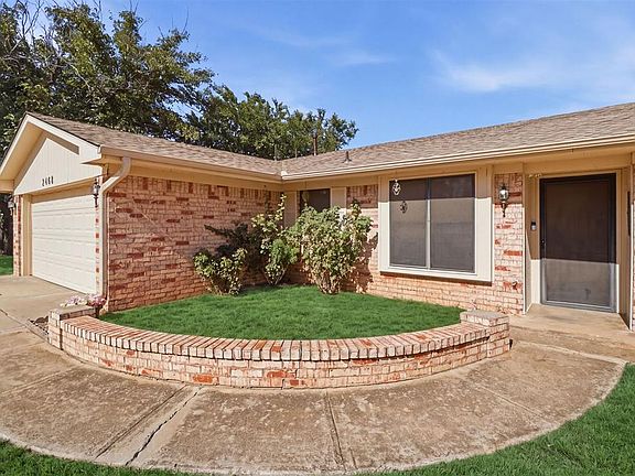 2nd image of 2408 N Flamingo Ln