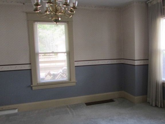 4th image of 808 Morley Ave