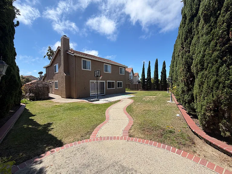 4455 Lagoon Ct — Photo 3